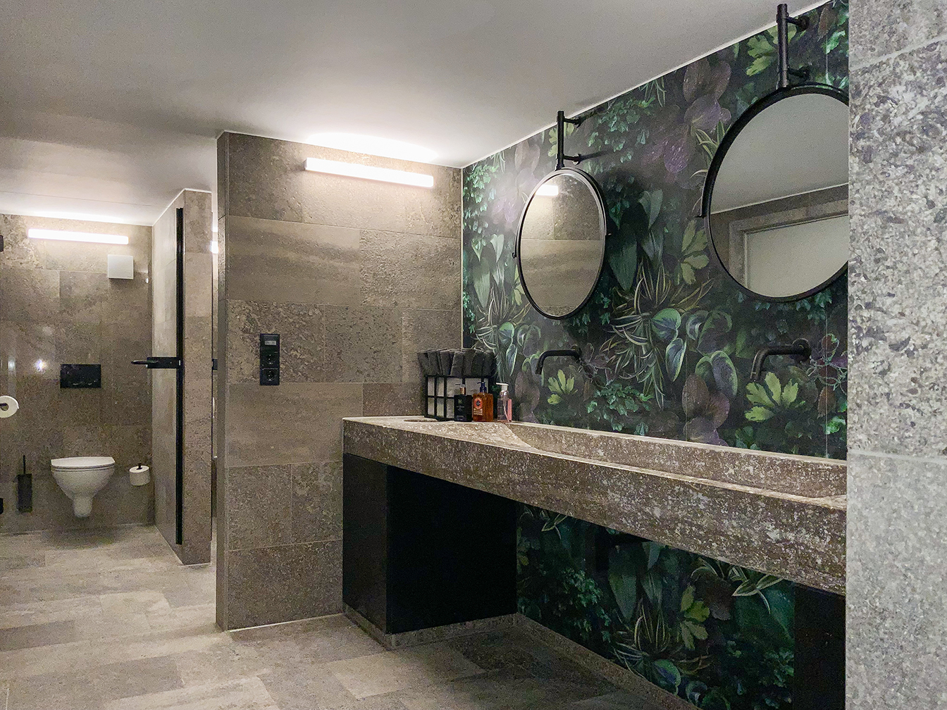 Kundentoilette Natursteinwerk Marching
